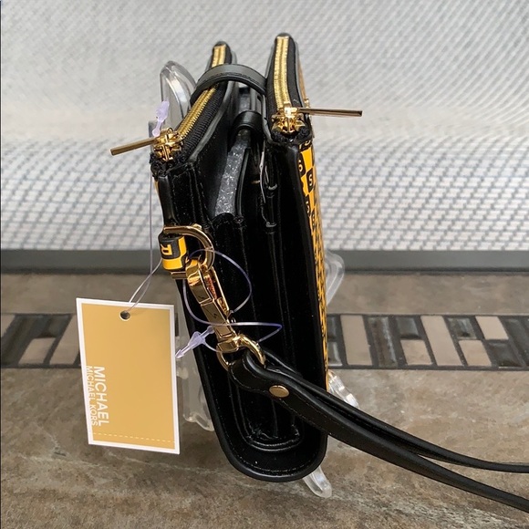 MICHAEL K NEW YORK CITY JST LG DOUBLE ZIP WRISTLET - Picture 15 of 16